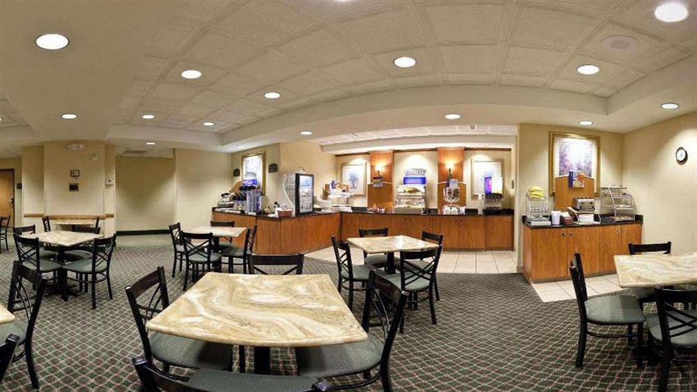 Holiday Inn Express Fremont By Ihg Экстерьер фото