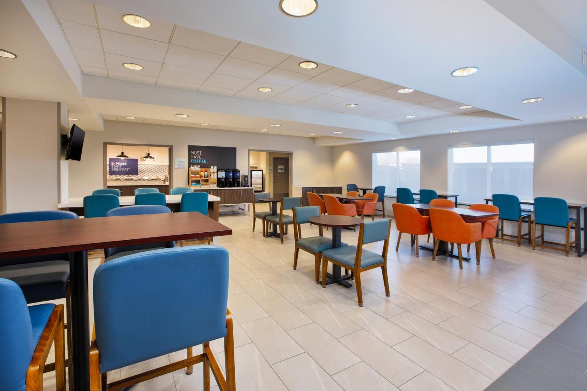 Holiday Inn Express Fremont By Ihg Экстерьер фото