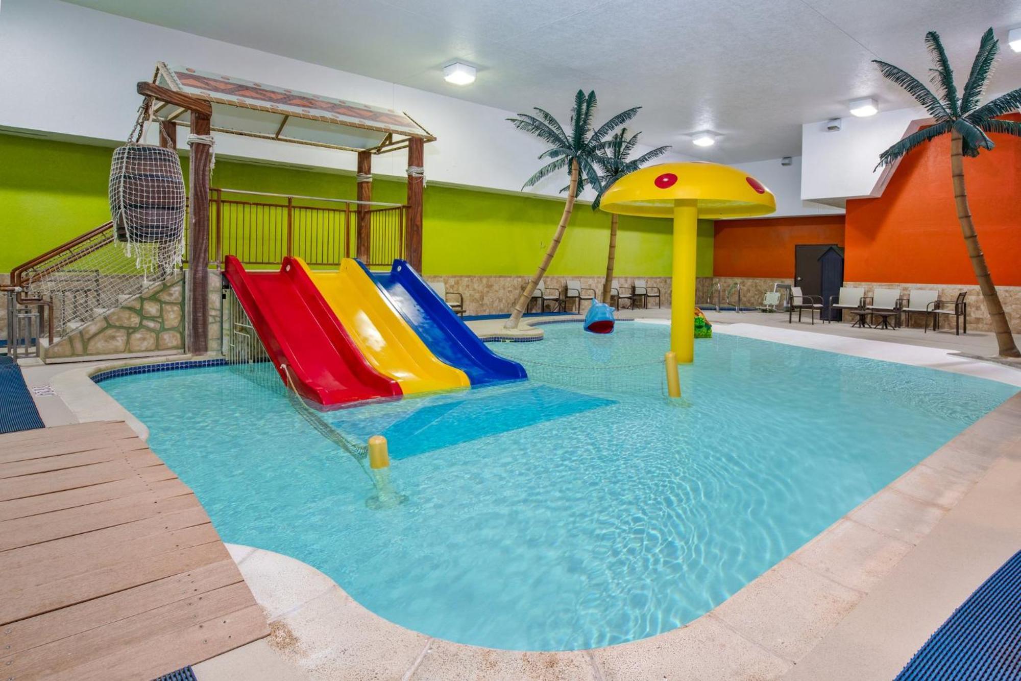 Holiday Inn Express Fremont By Ihg Экстерьер фото