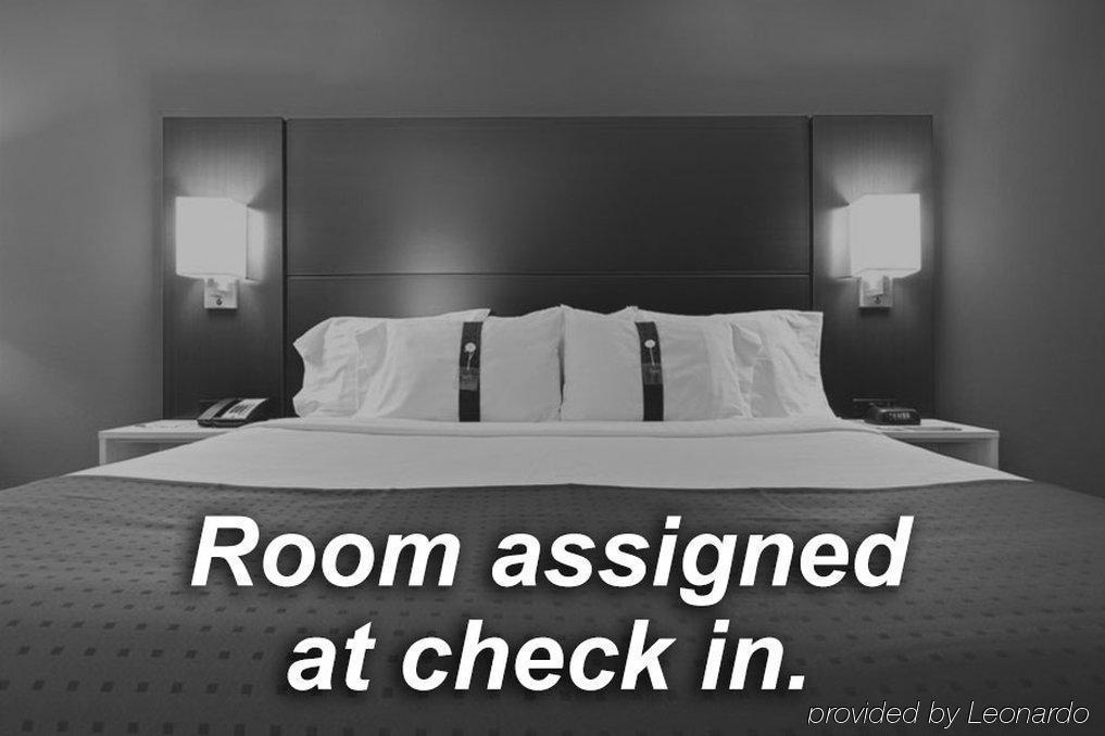 Holiday Inn Express Fremont By Ihg Экстерьер фото